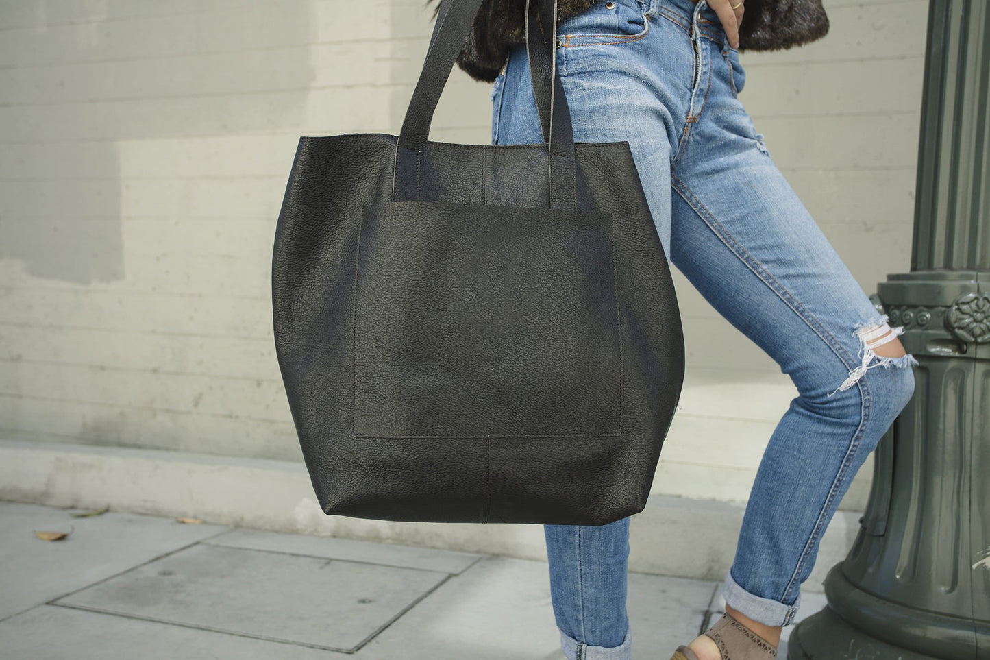 Journalist Tote (Genuine Leather)