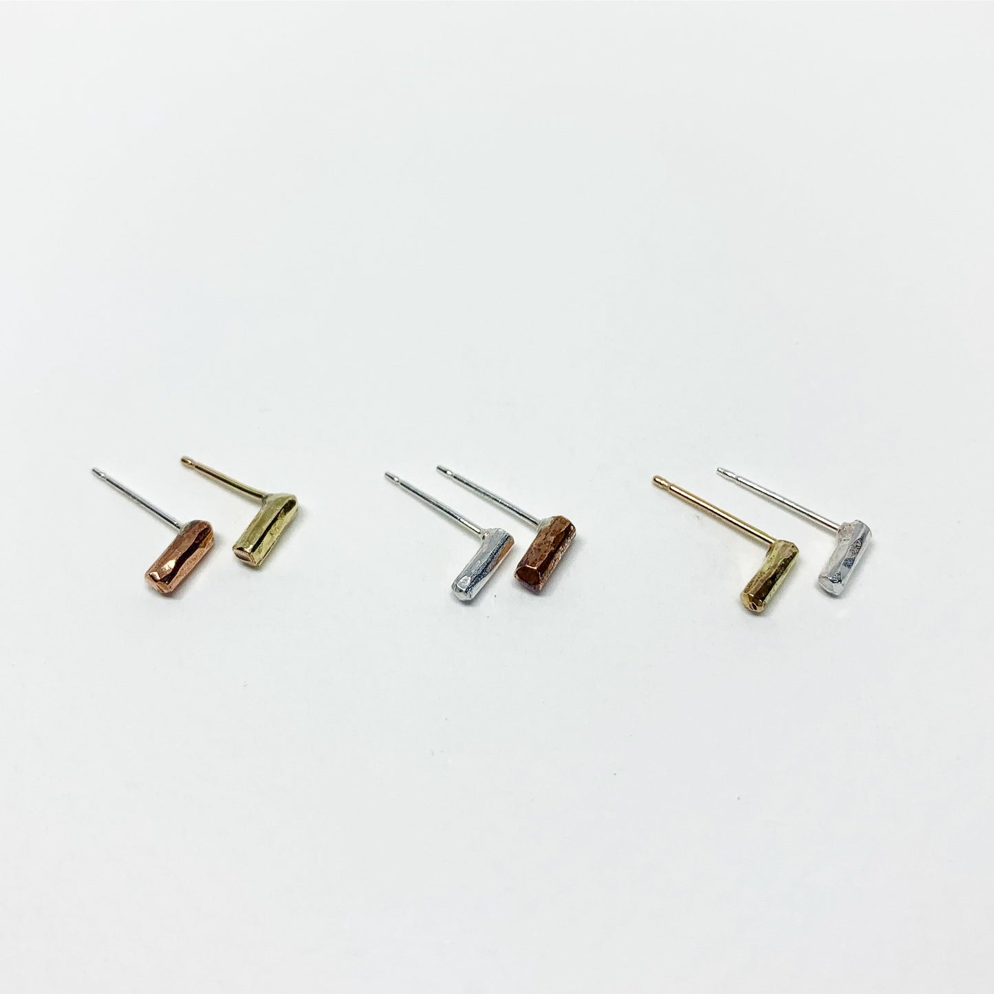 Mini Balance Stud Earrings -1/4"