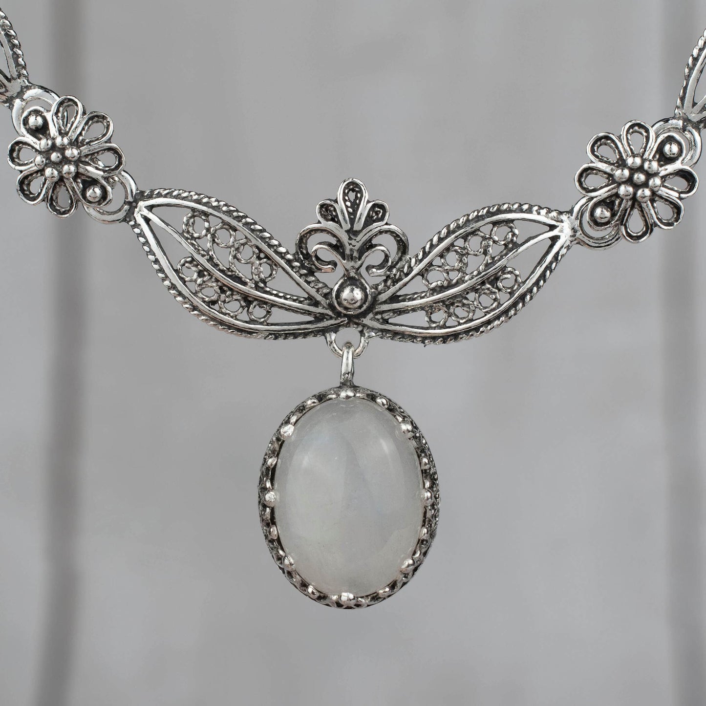 Filigree Art Gray Moonstone Gemstone Women Silver Princess Necklace