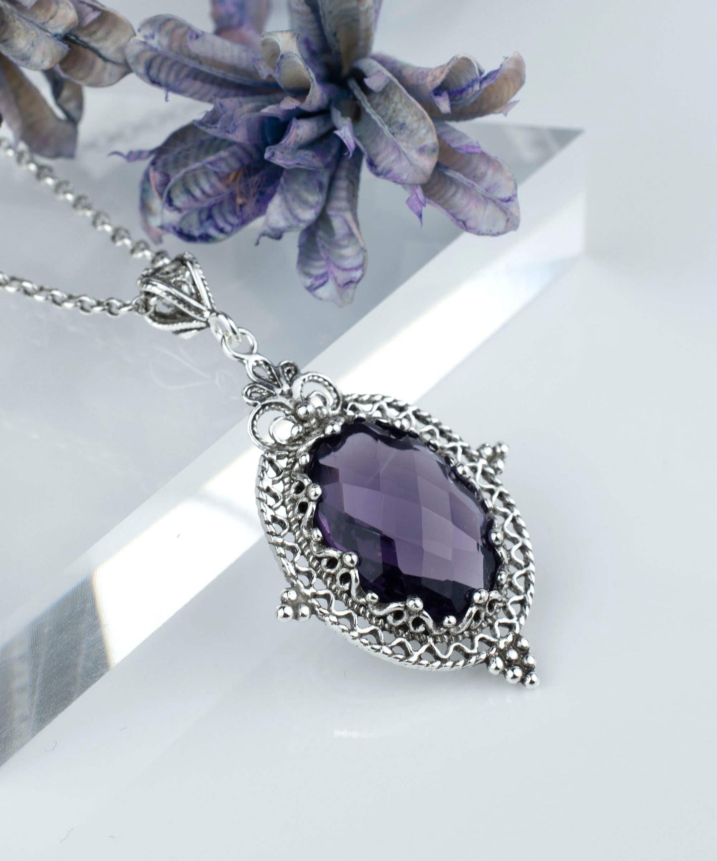 Filigree Art Amethyst Gemstone Women Silver Oval Pendant Necklace