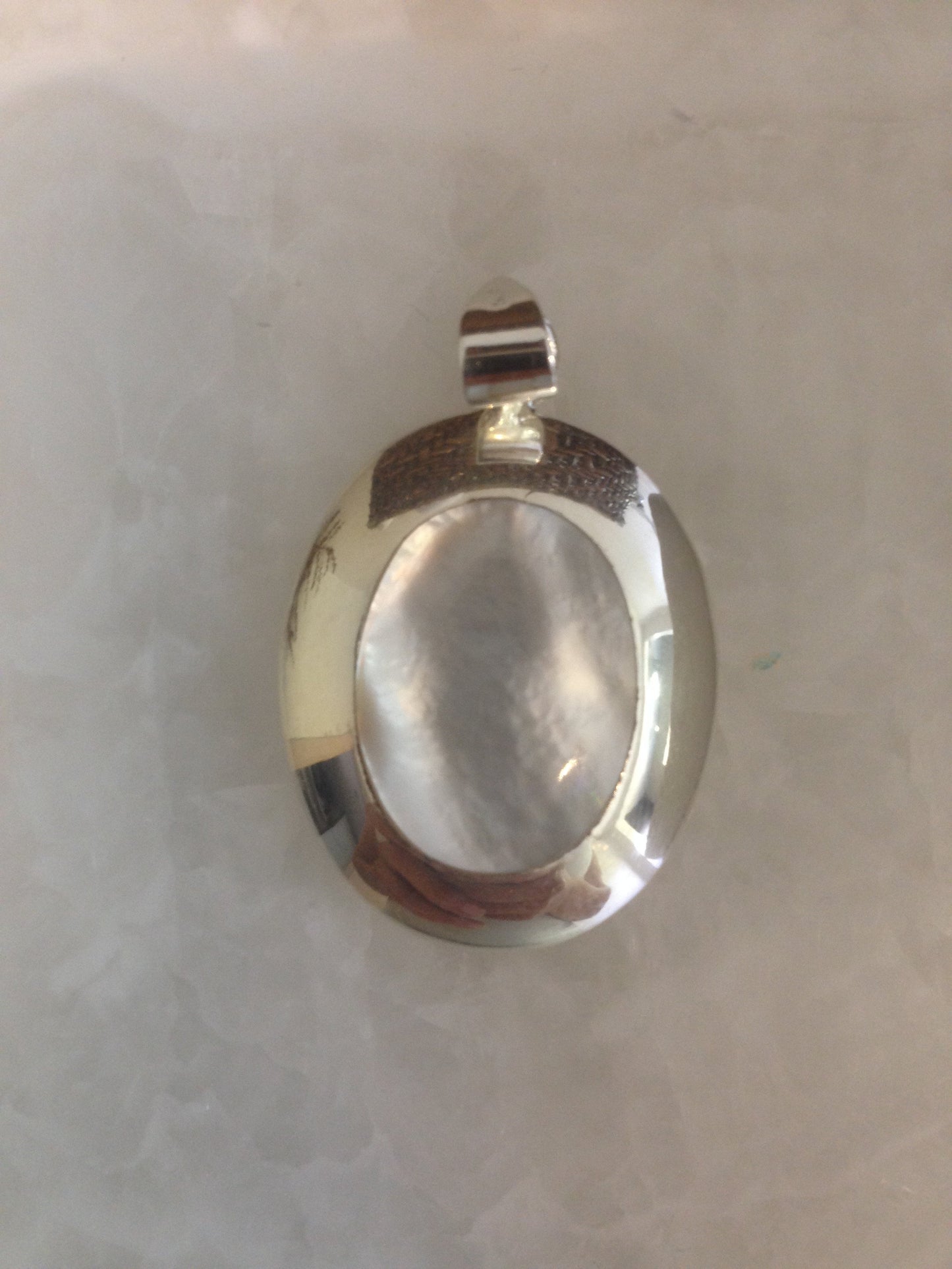 Silver Mother Of Pearl Necklace (Oval)