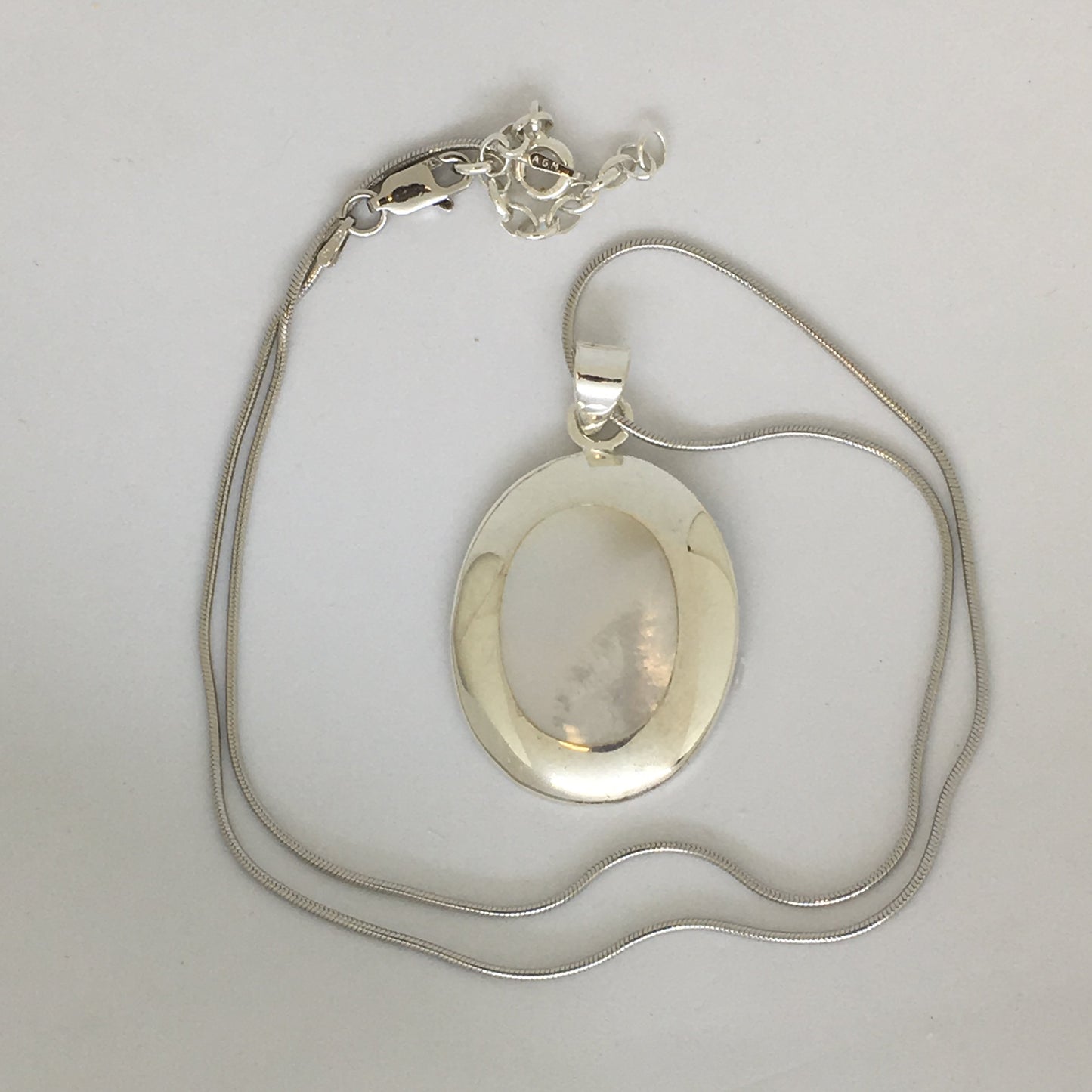 Silver Mother Of Pearl Necklace (Oval)