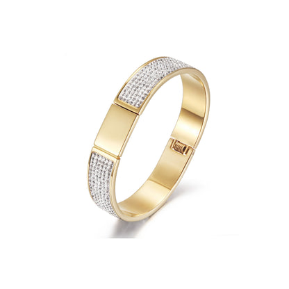 FLAWLESS PAVÉ BANGLE