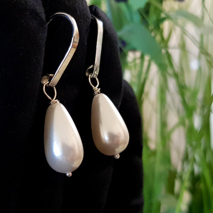 Dew Drop - Teardrop Shell Pearl Earrings