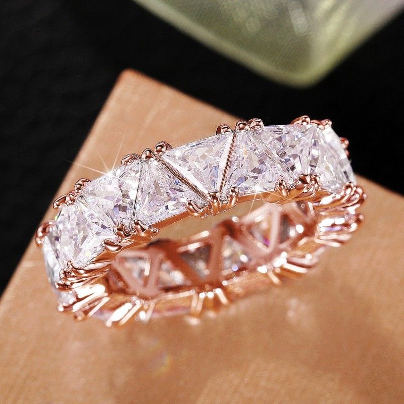 Triangular crystal ring