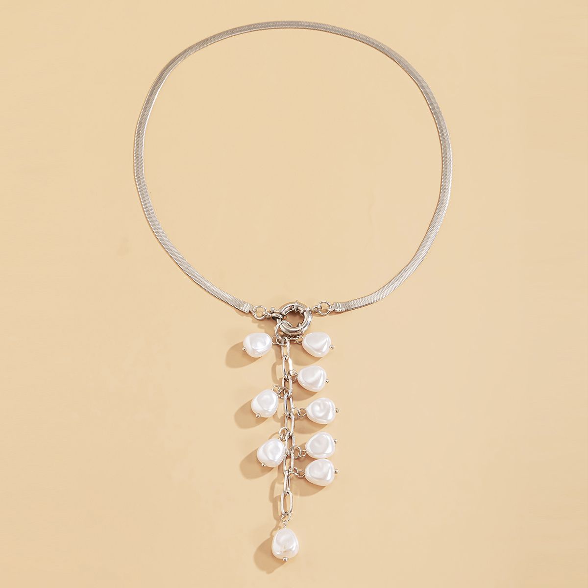 Faux Pearl Pendant Necklace