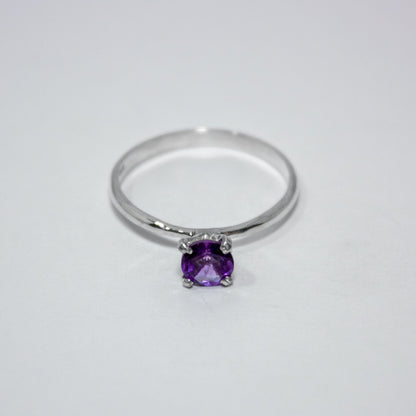 Minimalist Sterling Silver w/ Amethyst Centre Stone Ring